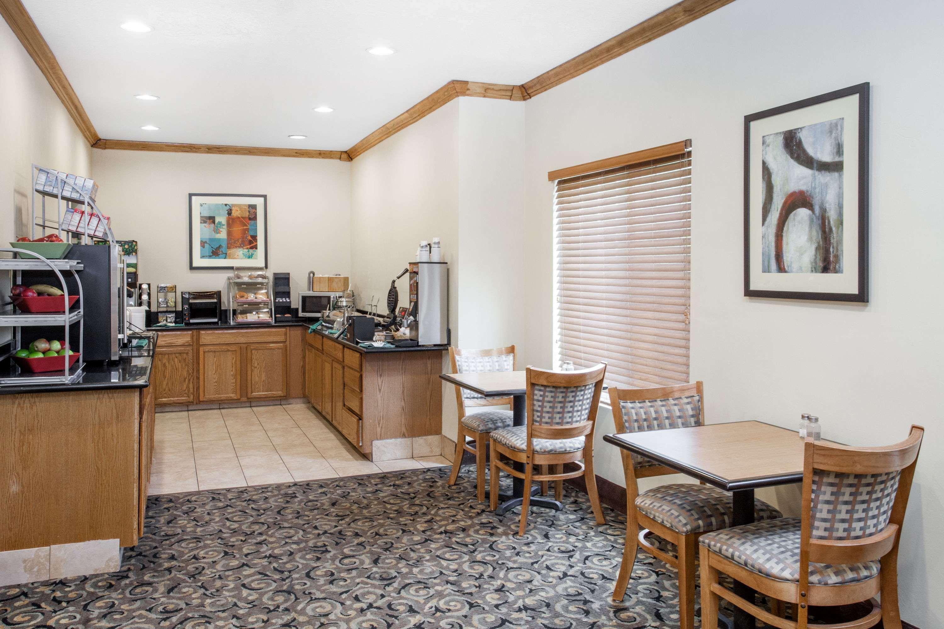Hawthorn Extended Stay By Wyndham Decatur Buitenkant foto